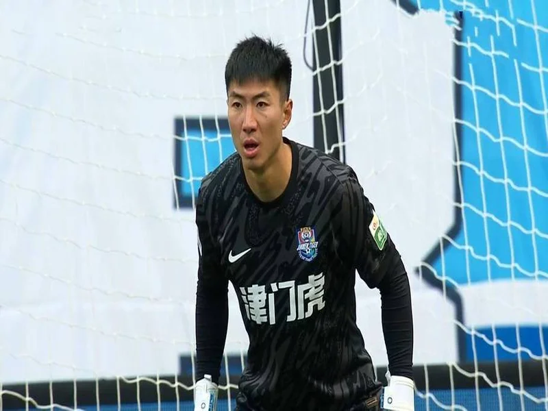 博主：津门虎外援基莱斯尚未归队，传闻转会的方镜淇随队参加冬训